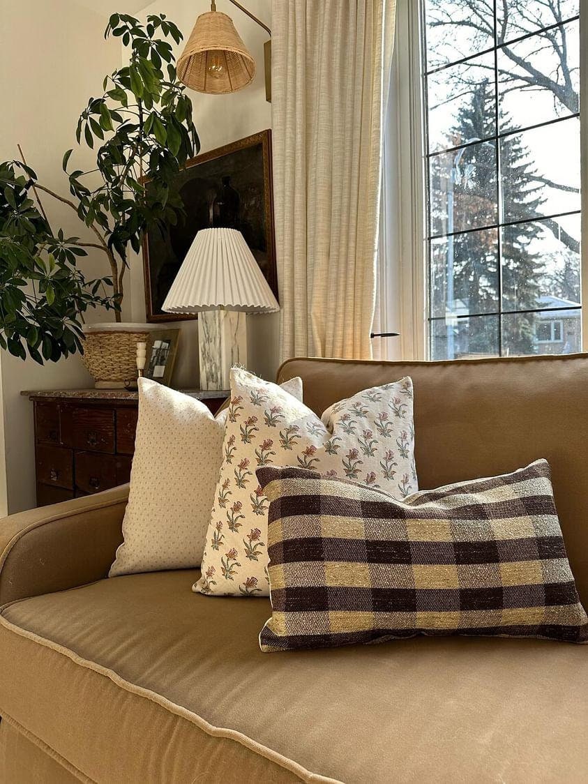 MILA || Blush Floral Printed Throw Pillow