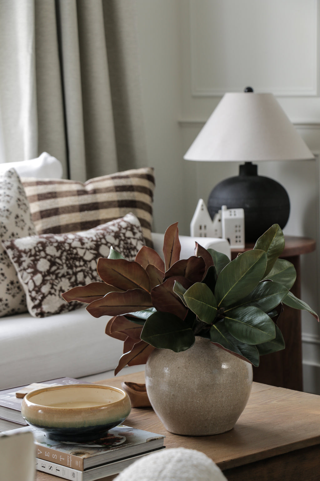 Magnolia Stems || Set of 2 Stems