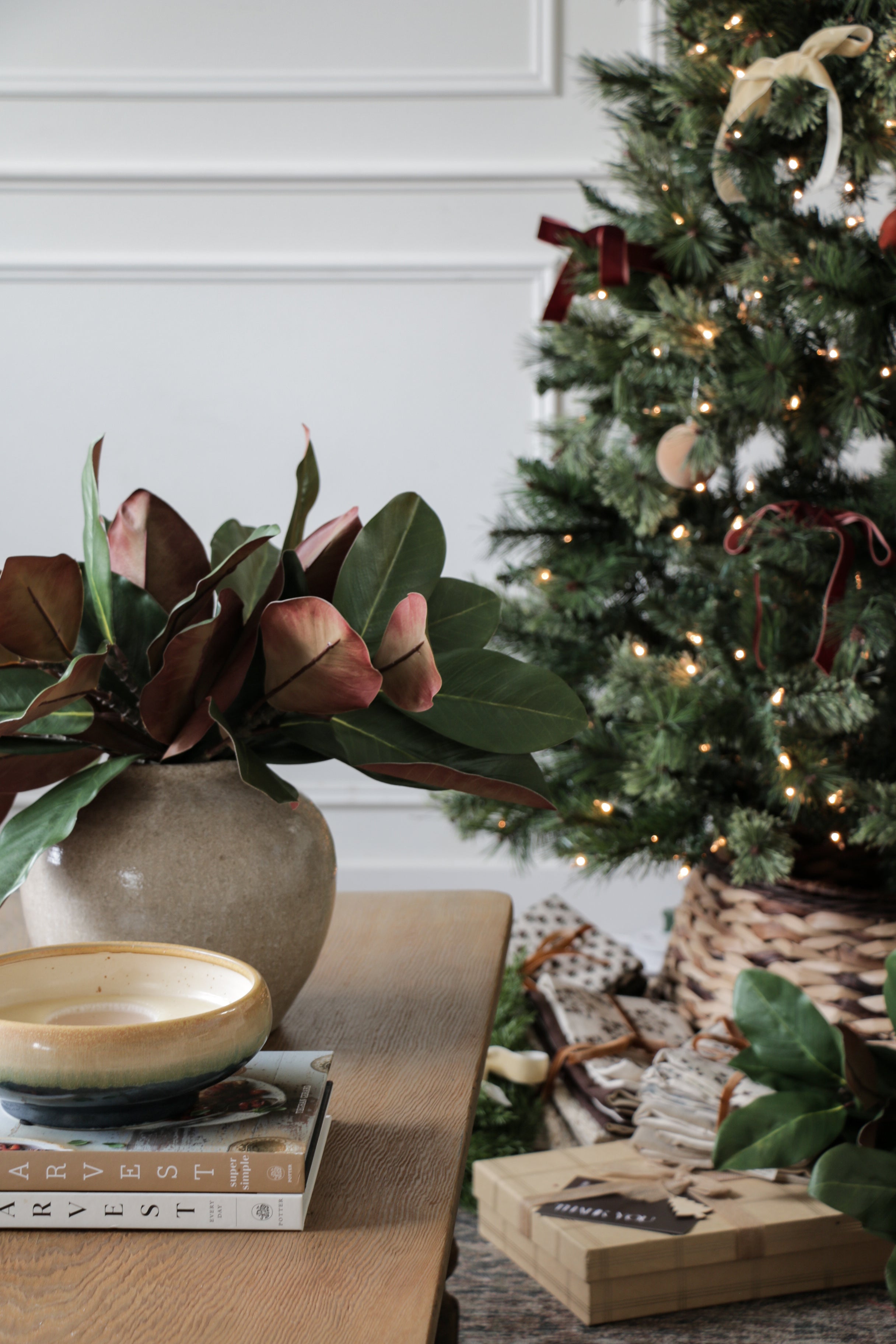 Magnolia Stems || Set of 2 Stems